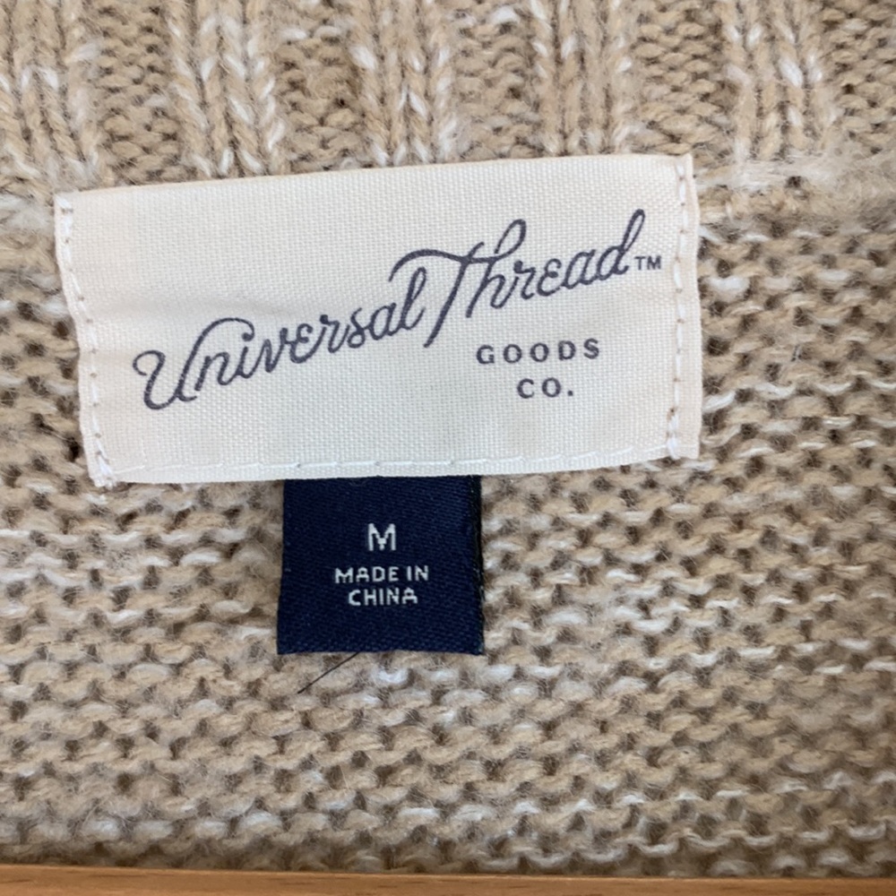 Cozy fall sweater size Med - Picture 2 of 4